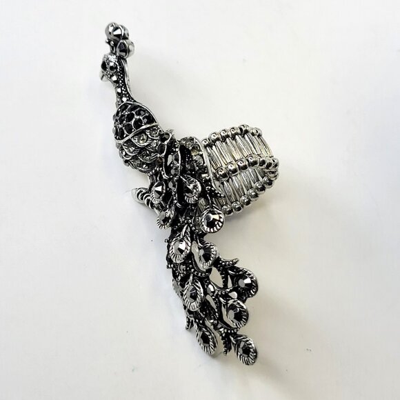 Rhinestones Peacock Ring Stretch Band - Picture 6 of 10